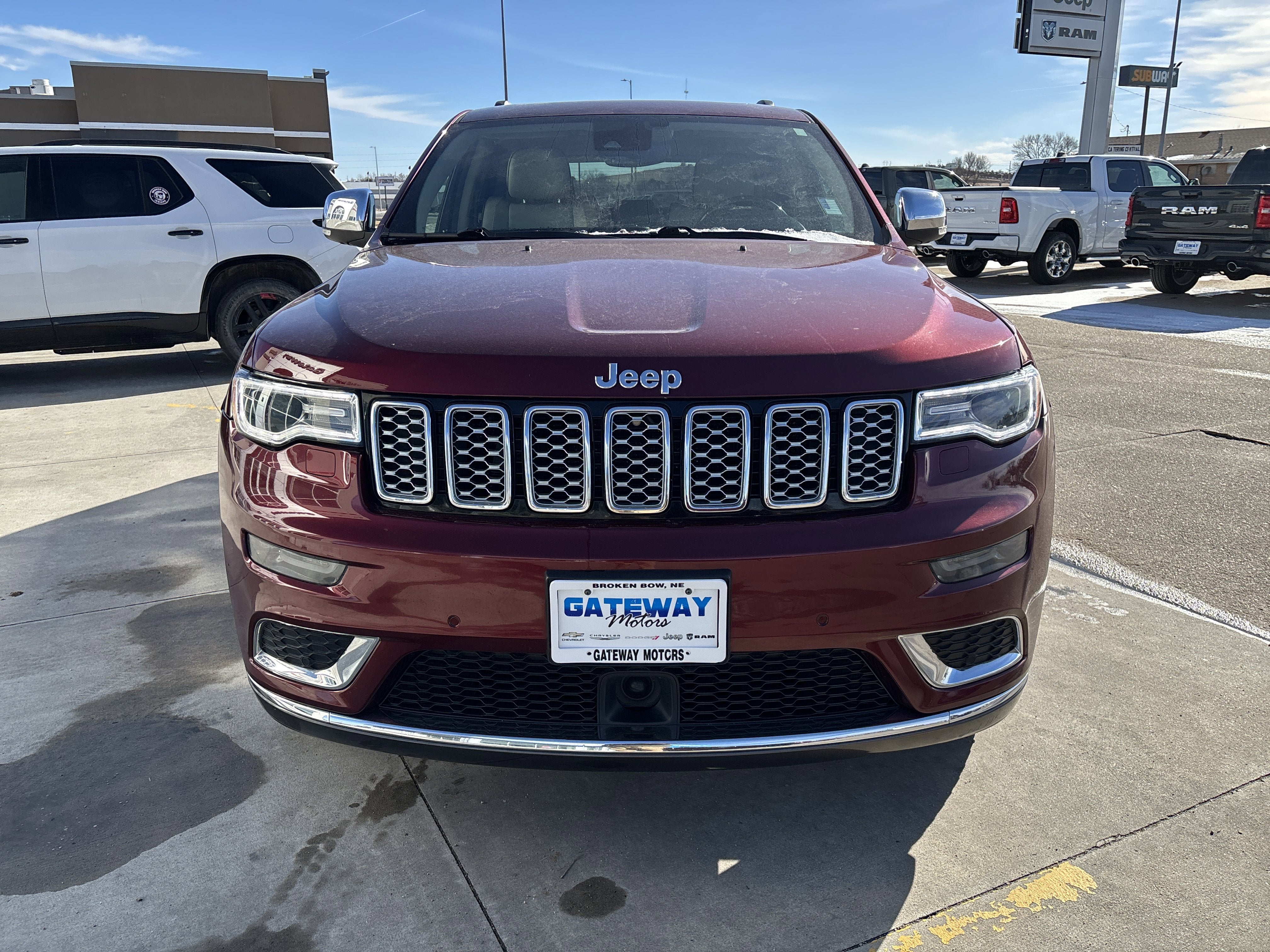 2020 Jeep Grand Cherokee — rear three-quarter view