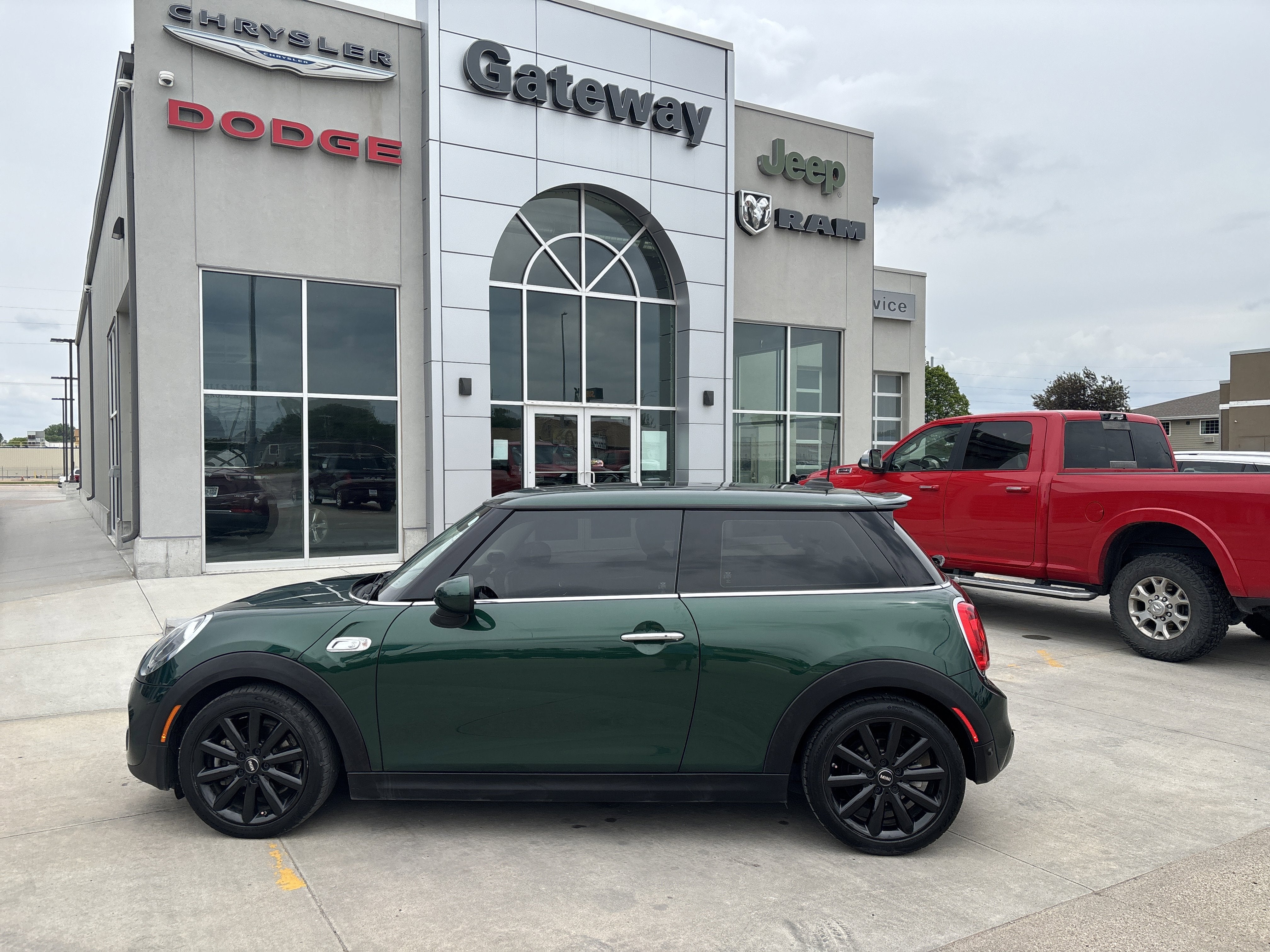 2019 MINI Hardtop Cooper S in Other — front three-quarter view